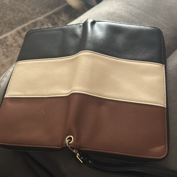 Cluci Wallet - Picture 2 of 2